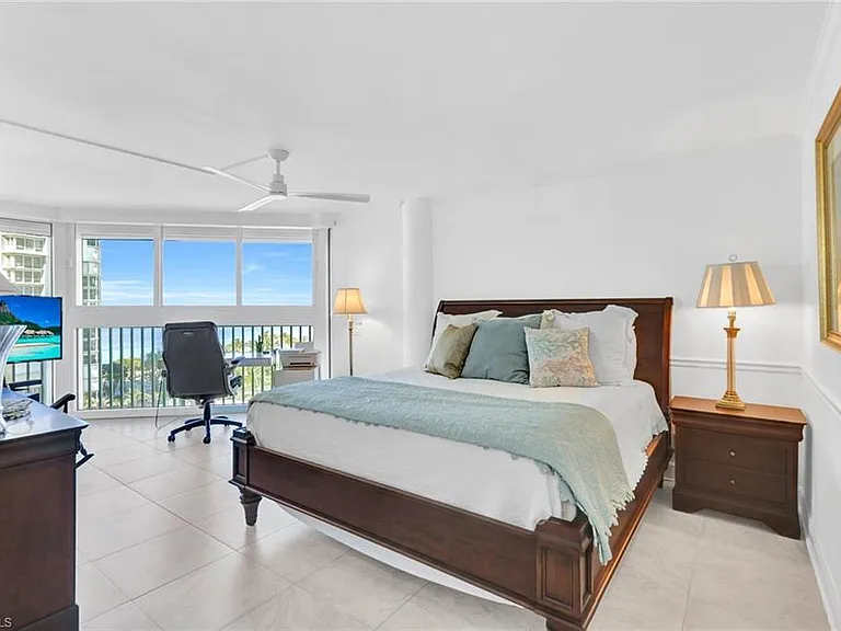 4041 Gulf Shore Blvd N #907 — Photo 24