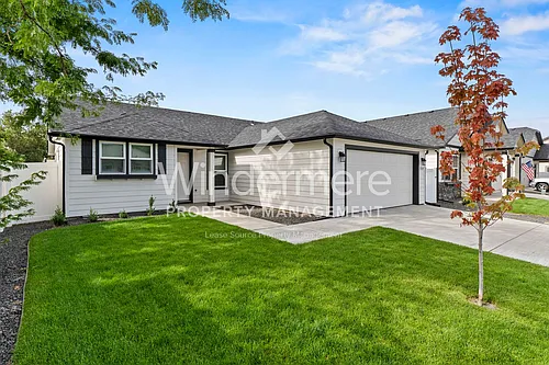 13214 E Wabash Ln Photo 1