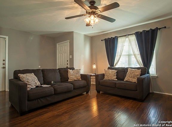 4th image of 10735 N Shaenridge