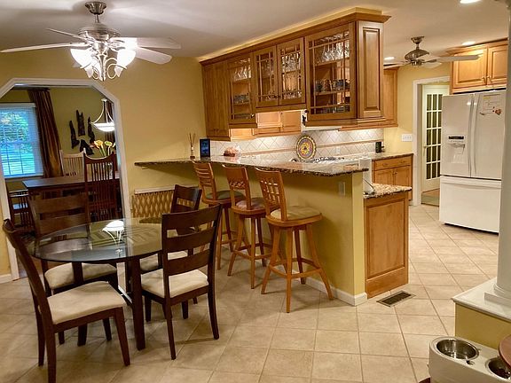 4th image of 6963 Driftwood Ln