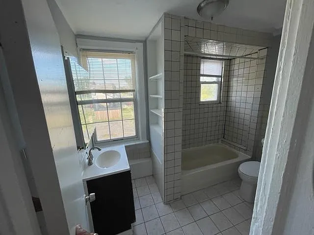 482 New Brunswick Ave — Photo 7