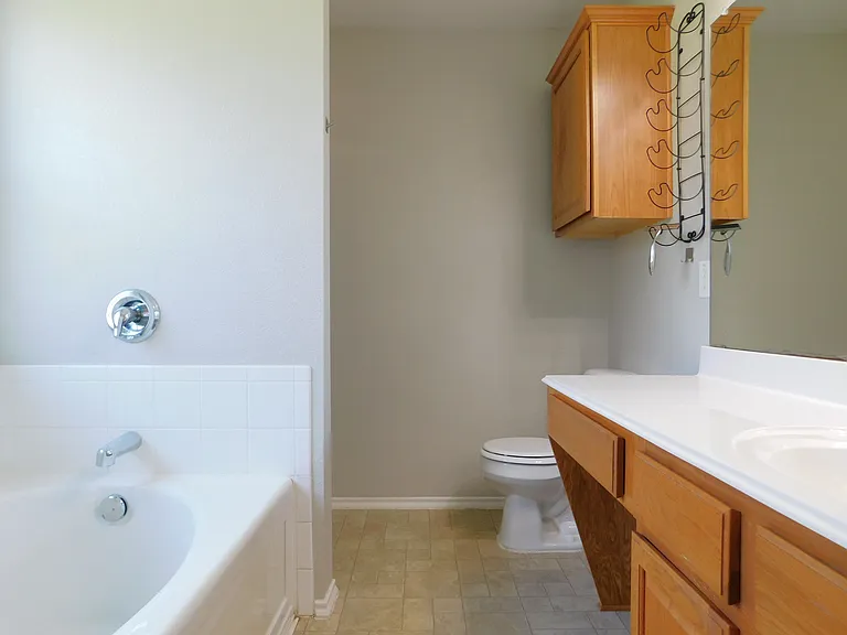8613 Sagebrush Trl — Photo 13