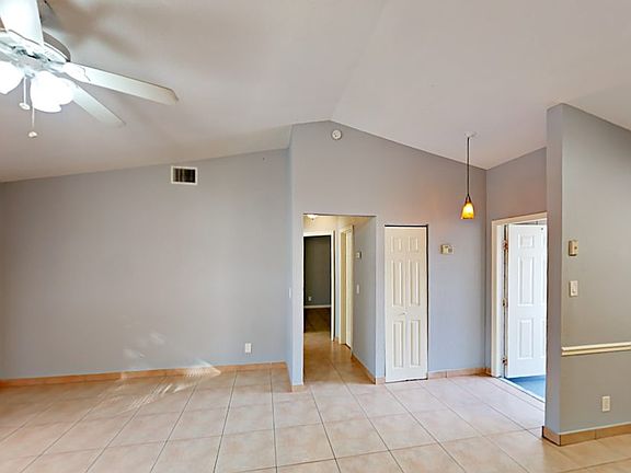 2nd image of 5028 El Claro Cir