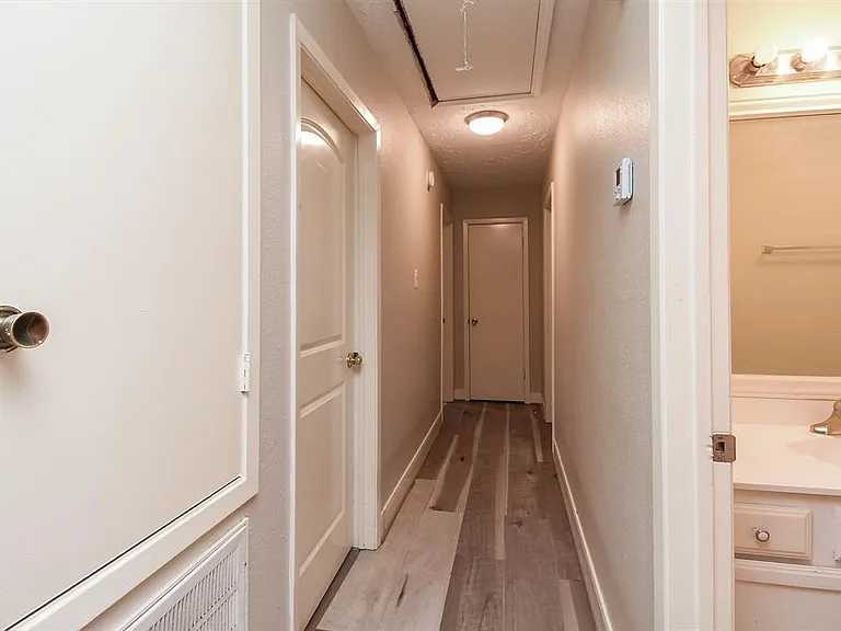 7117 Haven Creek Dr — Photo 16