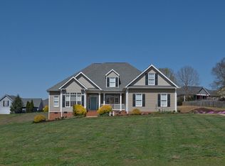 10 Saddle Creek Ct, Greer, SC 29651