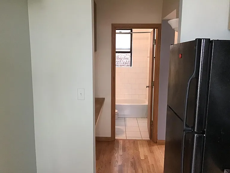 45 N Paulina St #3 — Photo 17
