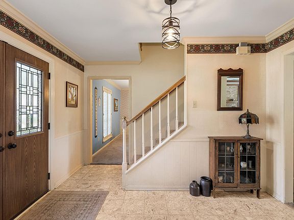 4th image of 14535 Carolcrest St