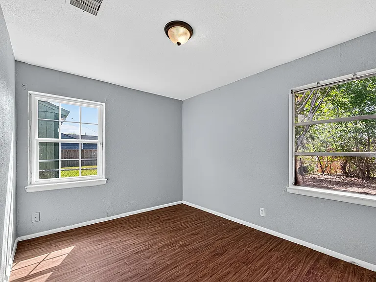 10106 Sierra Dr — Photo 21