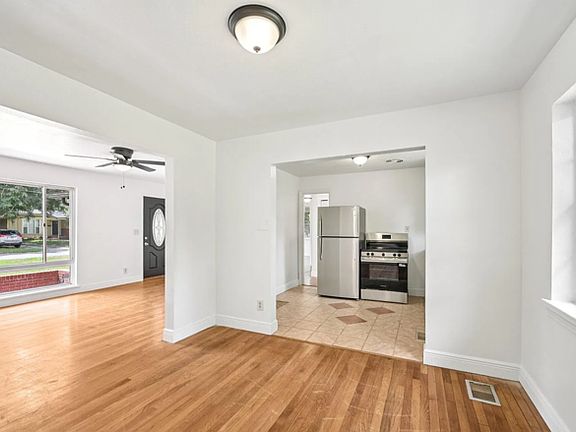 5th image of 6013 Woodside Dr