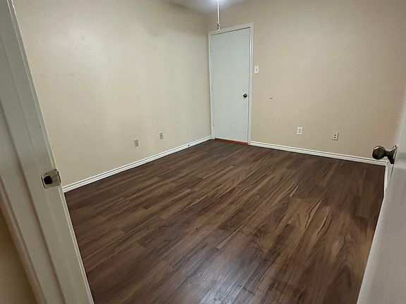 3rd image of 406 S 2nd St #2