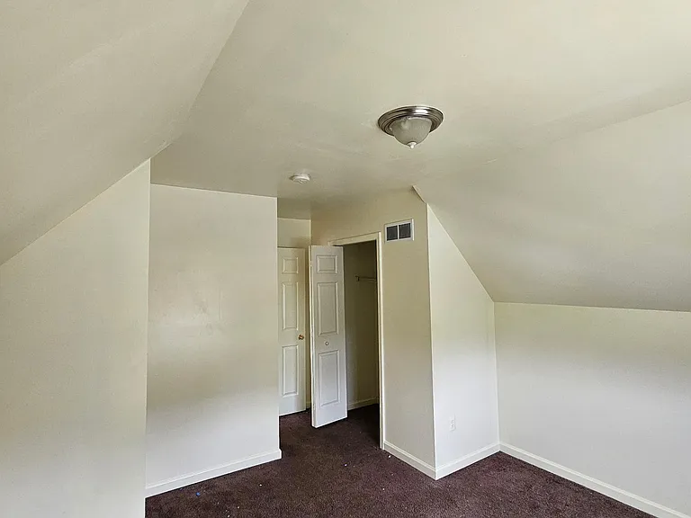 9501 Lauder St — Photo 14