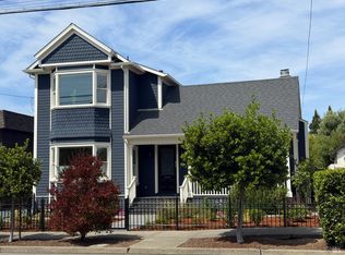 107 6th St, Petaluma, CA 94952