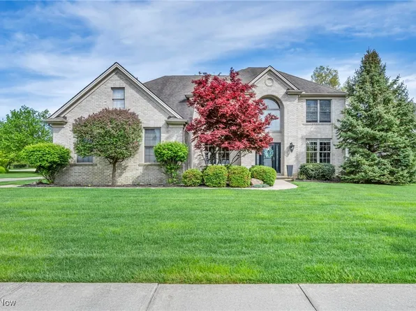 12500 S Churchill Way, Strongsville, OH 44149