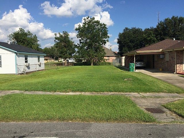 1st image of 1753 Plaza Dr
