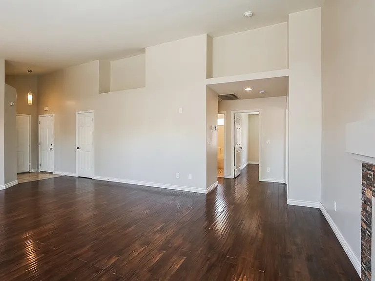 4565 Savin Cir — Photo 5