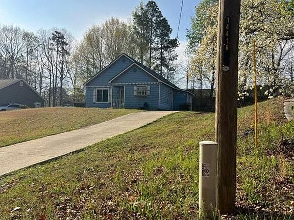 2nd image of 48 Cardinal Ln