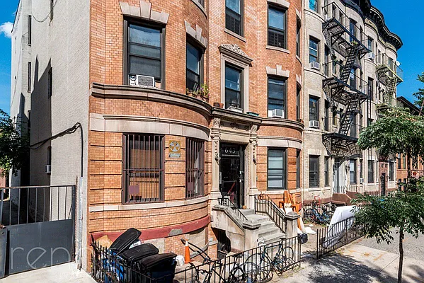 Rented by Rennit Inc. | media 15