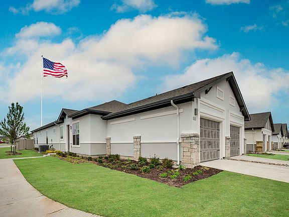 Mansions of Denton Apartments & Rental Homes