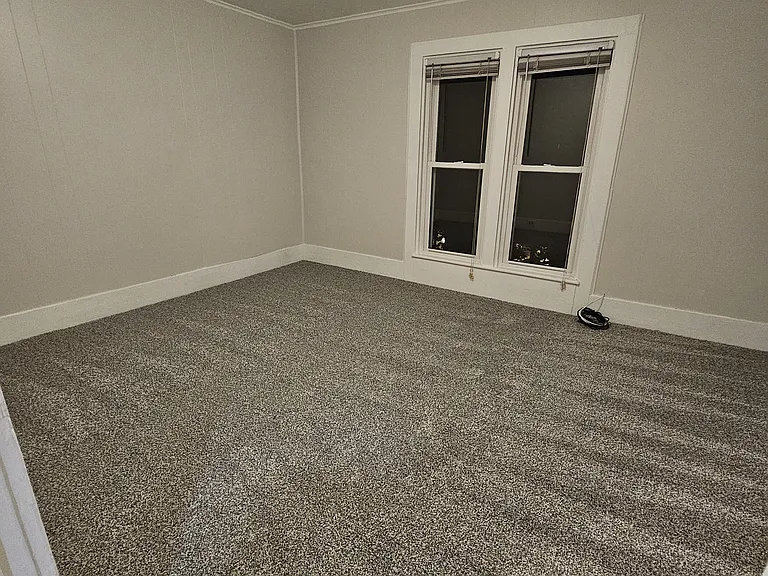 403 S Main St #UPPER — Photo 6