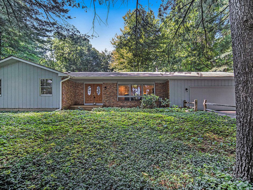 1st image of 330 Wood Hills Dr