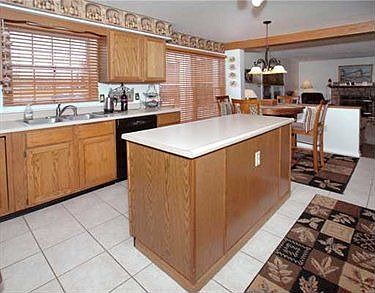 3rd image of 114 Chapel View Dr