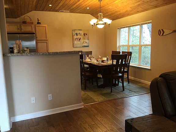 4th image of 12832 Mueller Dr