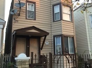 3552 W Palmer St #2, Chicago, IL 60647