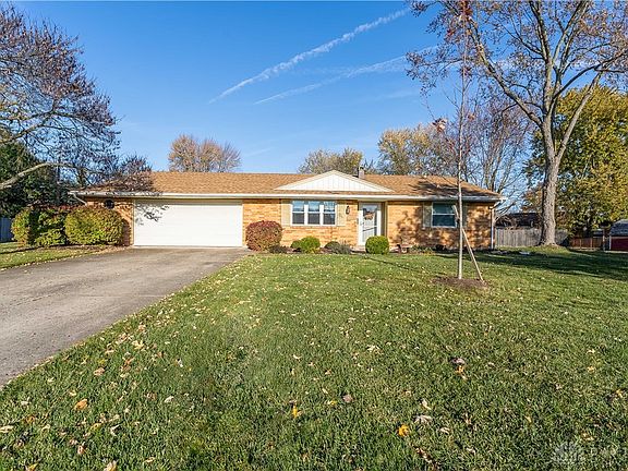 2nd image of 304 Doris Ct
