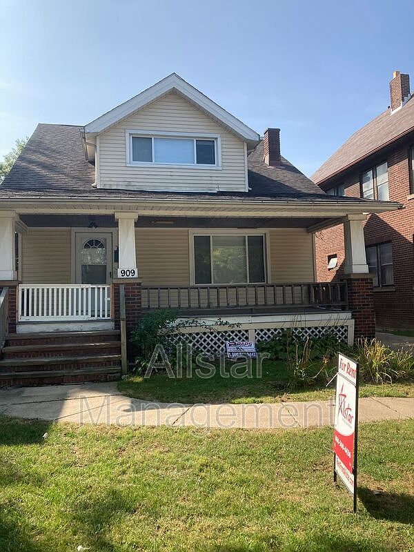 909 Spring Rd, Cleveland, OH 44109 | Zillow
