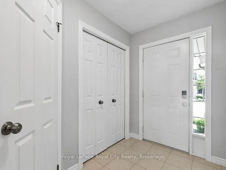 1498 Gordon St #25 — Photo 4