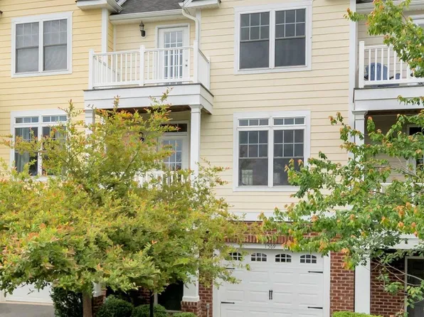 1569 Newcastle Ct, Charlottesville, VA 22911