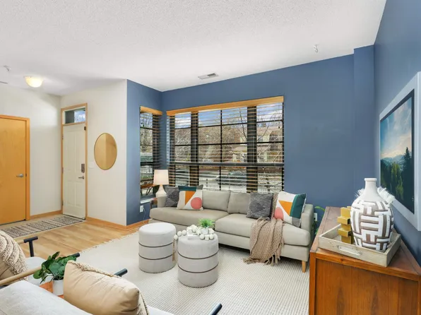 820 Emerald St APT 112, Saint Paul, MN 55114