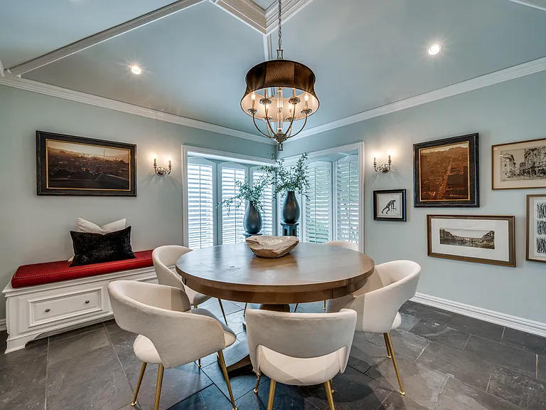 5605 Lobello Dr — Photo 11