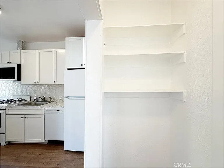 2629 1/2 Granada St — Photo 5