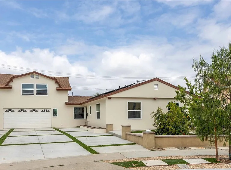 16708 Oleander Cir — Photo 1