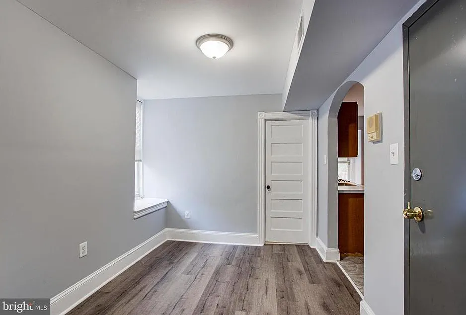 1 bed, 650 sqft, $1,300 — Photo 3