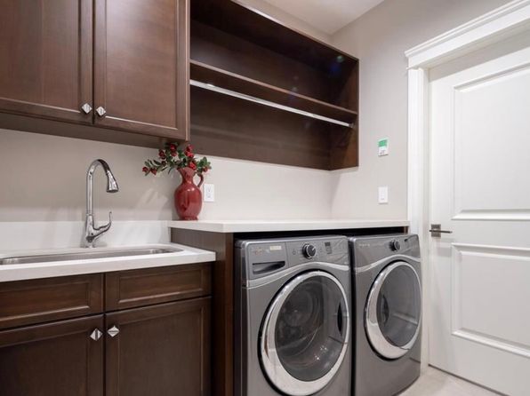 5 bedroom rental in Vancouver — photo 7