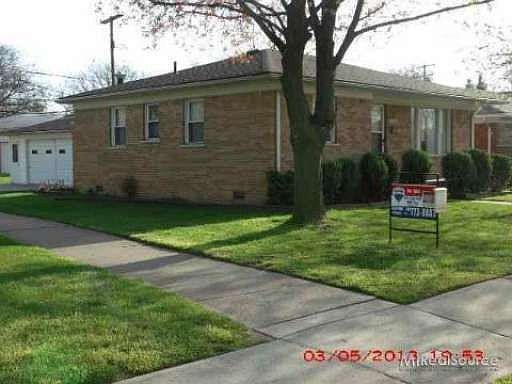 4th image of 22325 Barton St