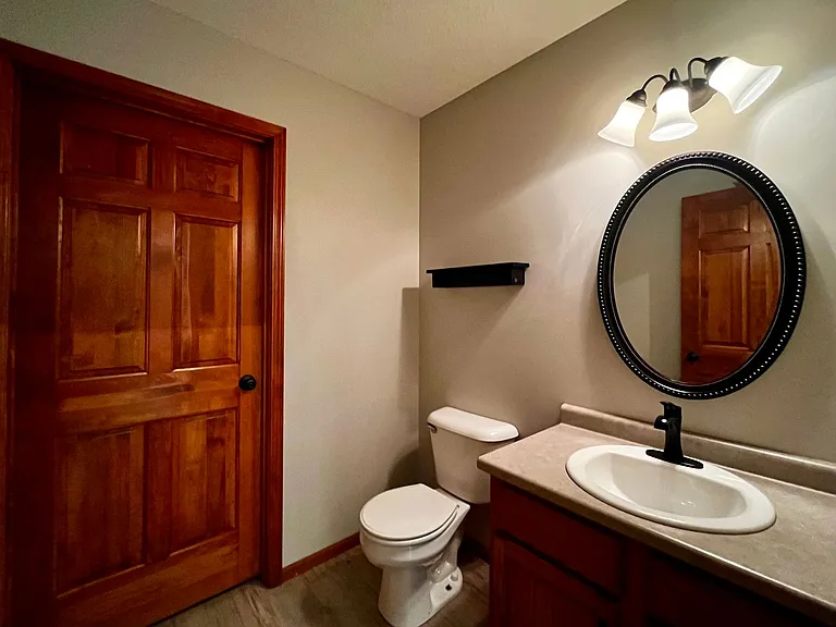 1034 Hemingford Ct — Photo 17