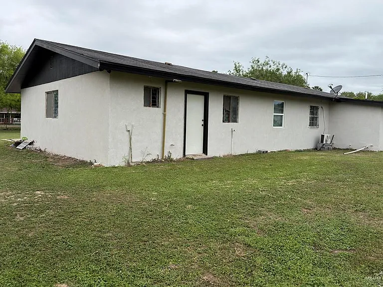 21806 Hidalgo St — Photo 6