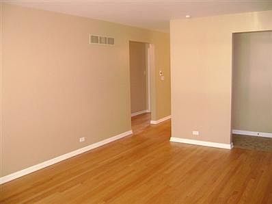 2nd image of 2440 Sunnyside Ave