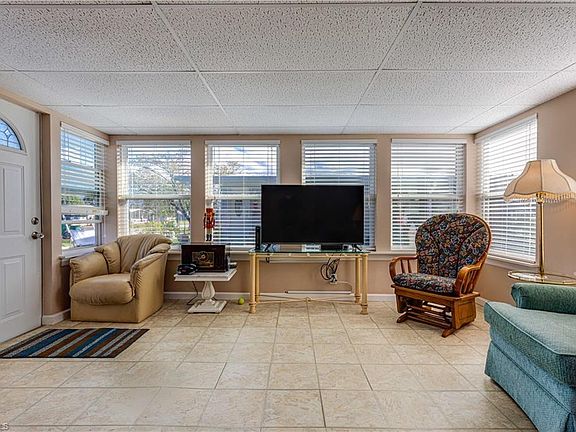 3rd image of 280 Matecumbe Ln #243
