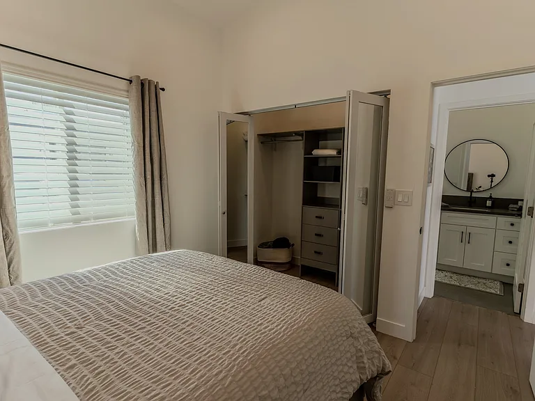 4646 Goodland Ave — Photo 19
