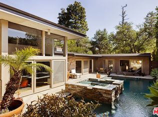 187 N Canyon View Dr, Los Angeles, CA 90049
