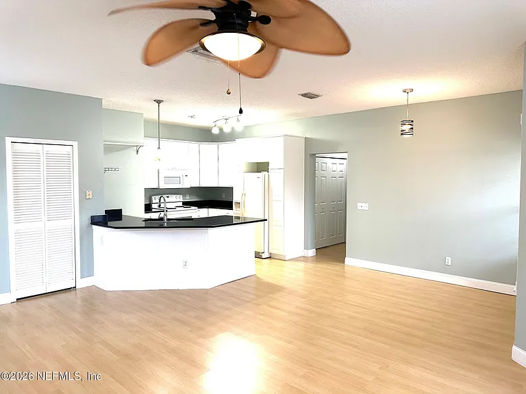 1723 Forest Lake Cir W #3 — Photo 7