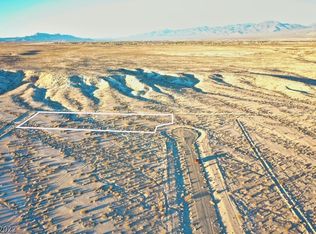 8780 S Lake St, Pahrump, NV 89048