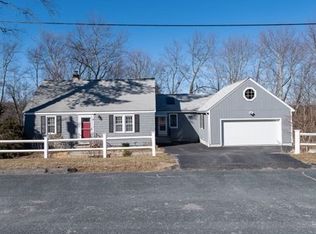 4 Crestview Dr, Westborough, MA 01581