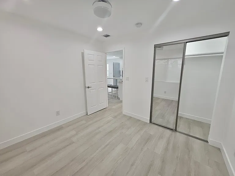 4192 S Harvard Blvd #1 — Photo 10