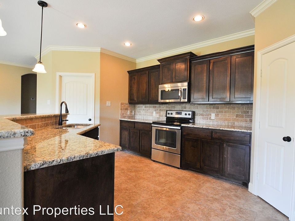 1st image of 8824 Kiowa Dr