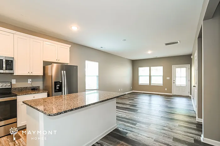 1432 Green Circle Dr — Photo 5